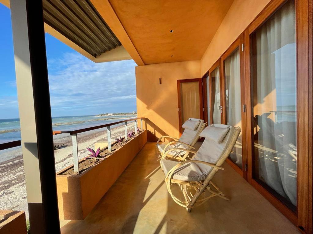Kirimizi Hotel & Restaurante Pemba Exterior photo